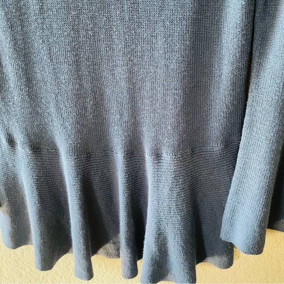 Loft woman's blue long sleeve knit top size S flared feminine hem stretchy - Picture 10 of 10